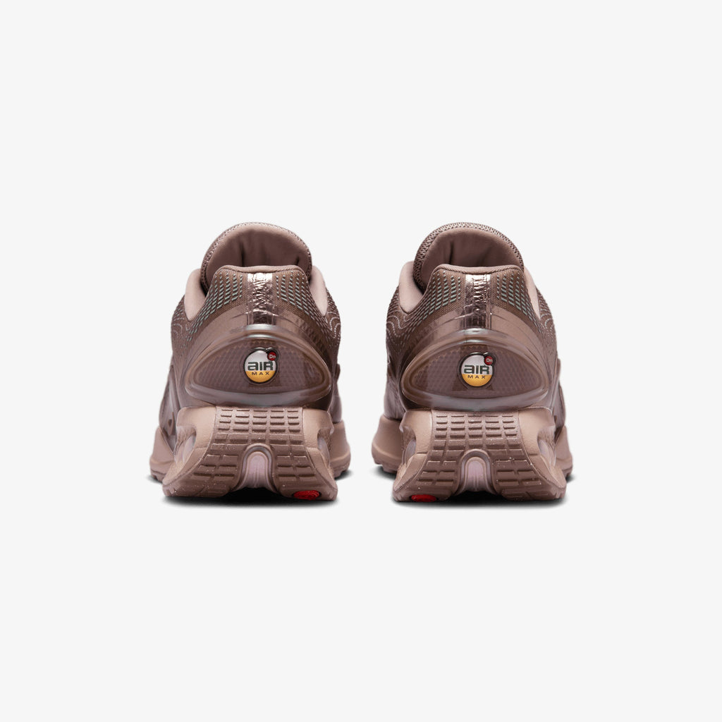 Nike | AIR MAX DN  { MINK BROWN/IRONSTONE-TAUPE HAZE