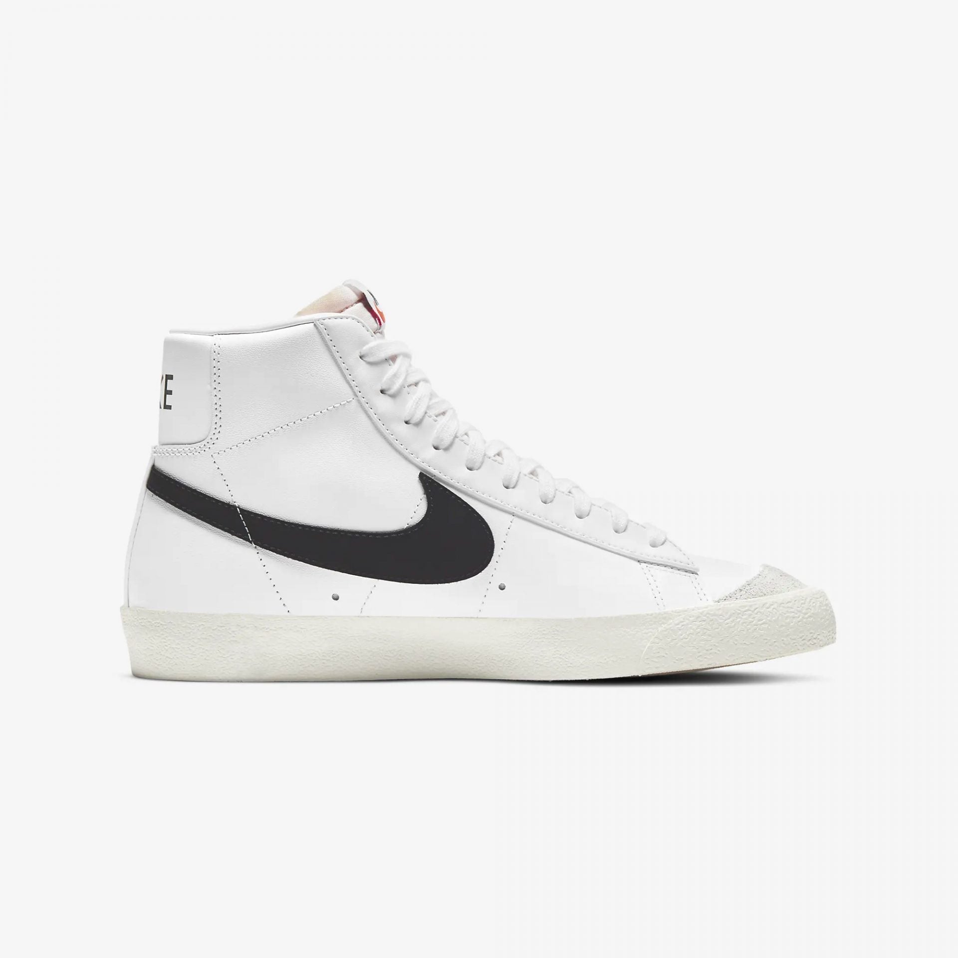 Nike | BLAZER MID'77 VINTAGE { BLACK/WHITE