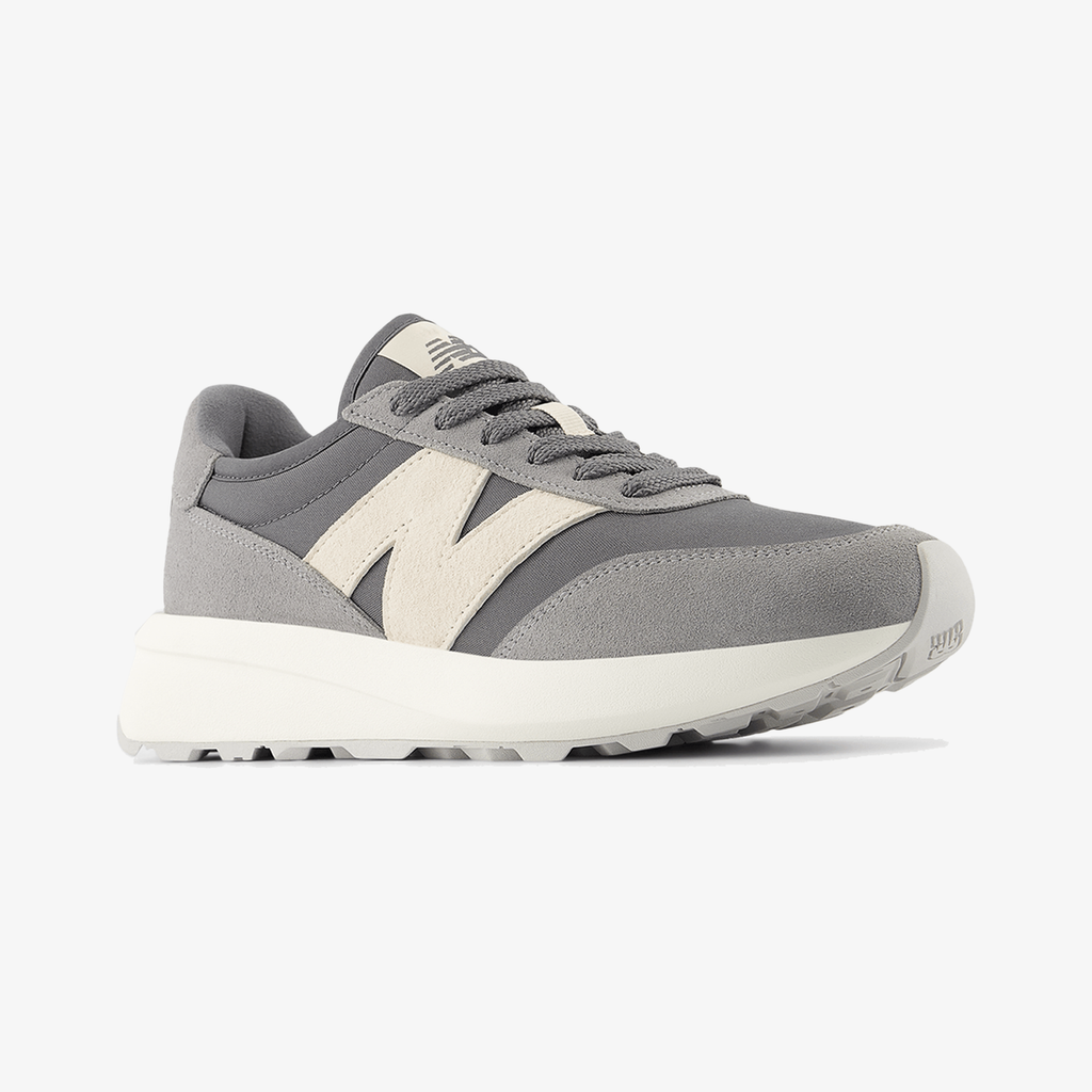 New Balance | 370 { GREY/WHITE