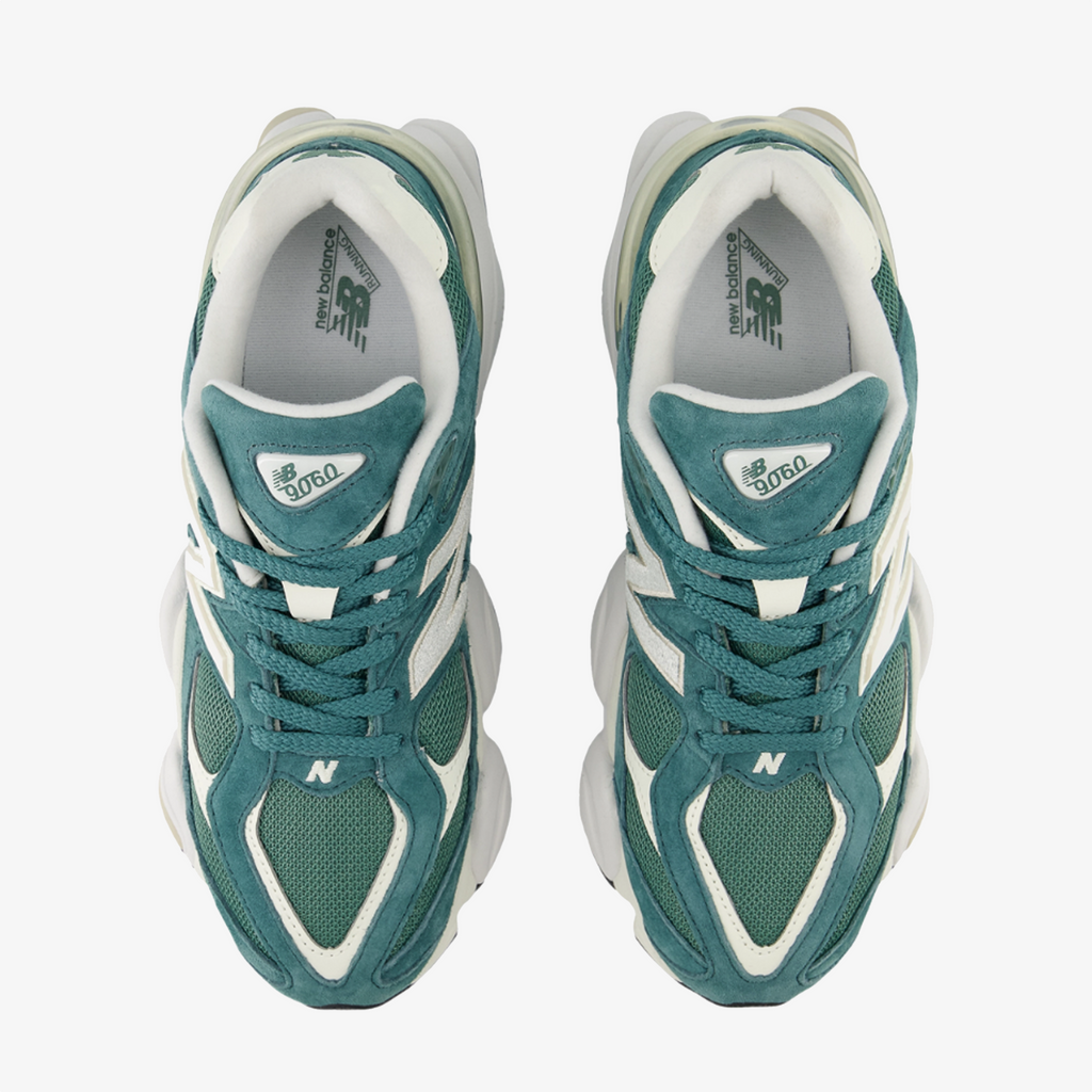 New Balance | 9060 { GREEN/CREAM