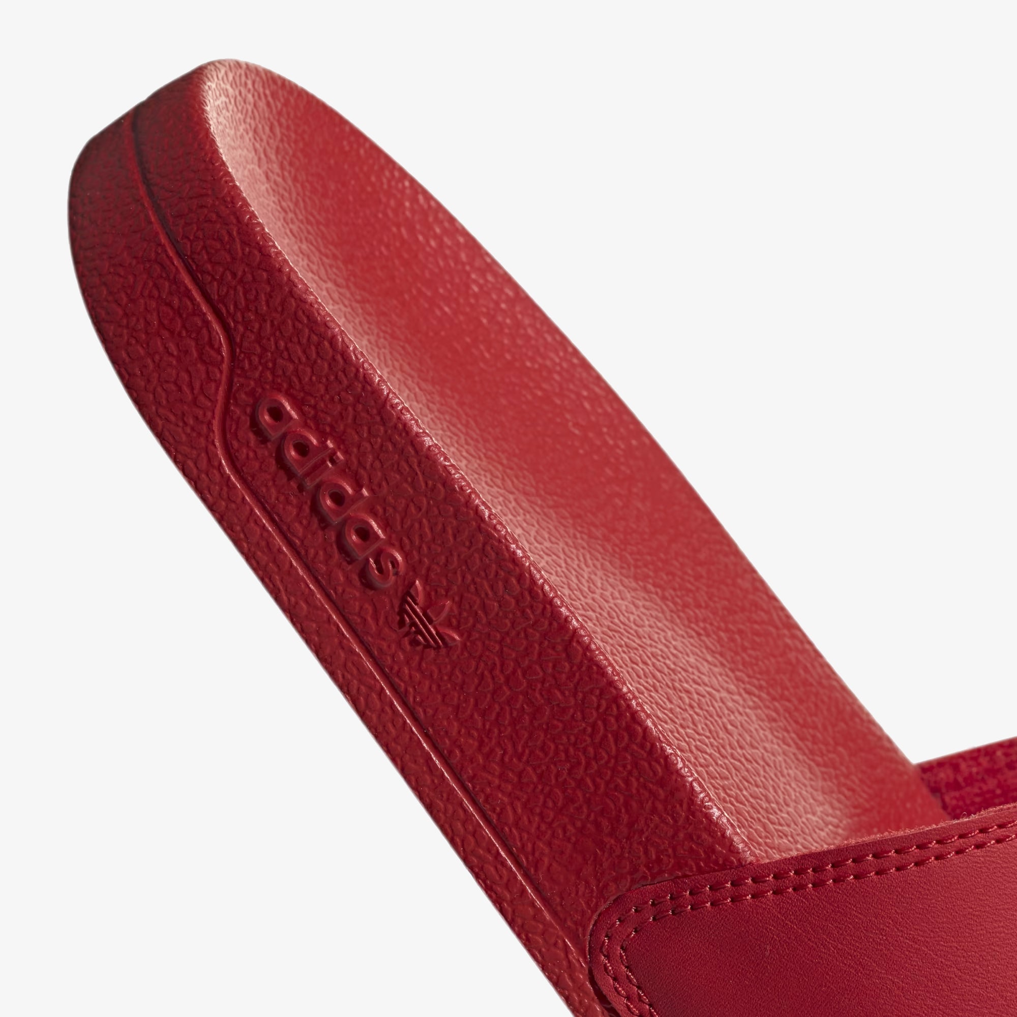 Adidas Originals | ADILETTE LITE SLIDES { RED/WHITE