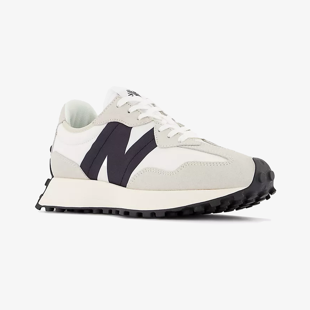 New Balance | 327 { SEA SALT/WHITE/BLACK