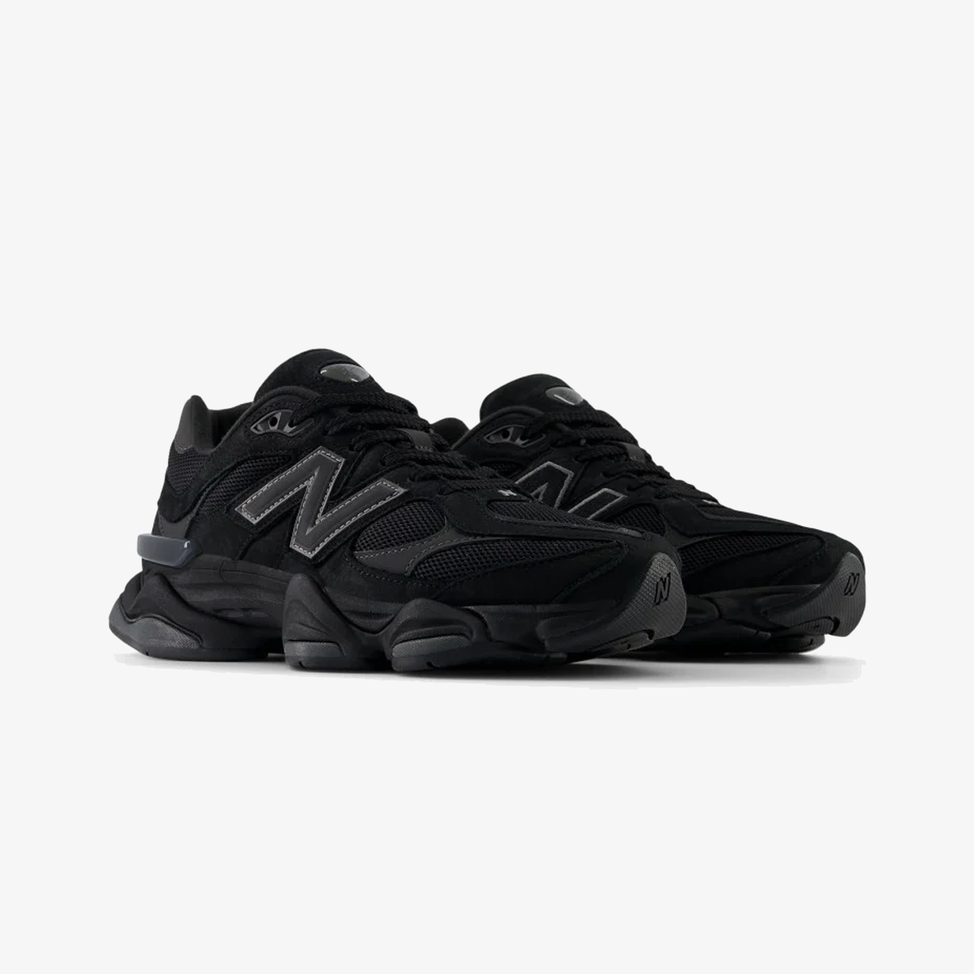 New Balance | 9060 { BLACK/BLACK