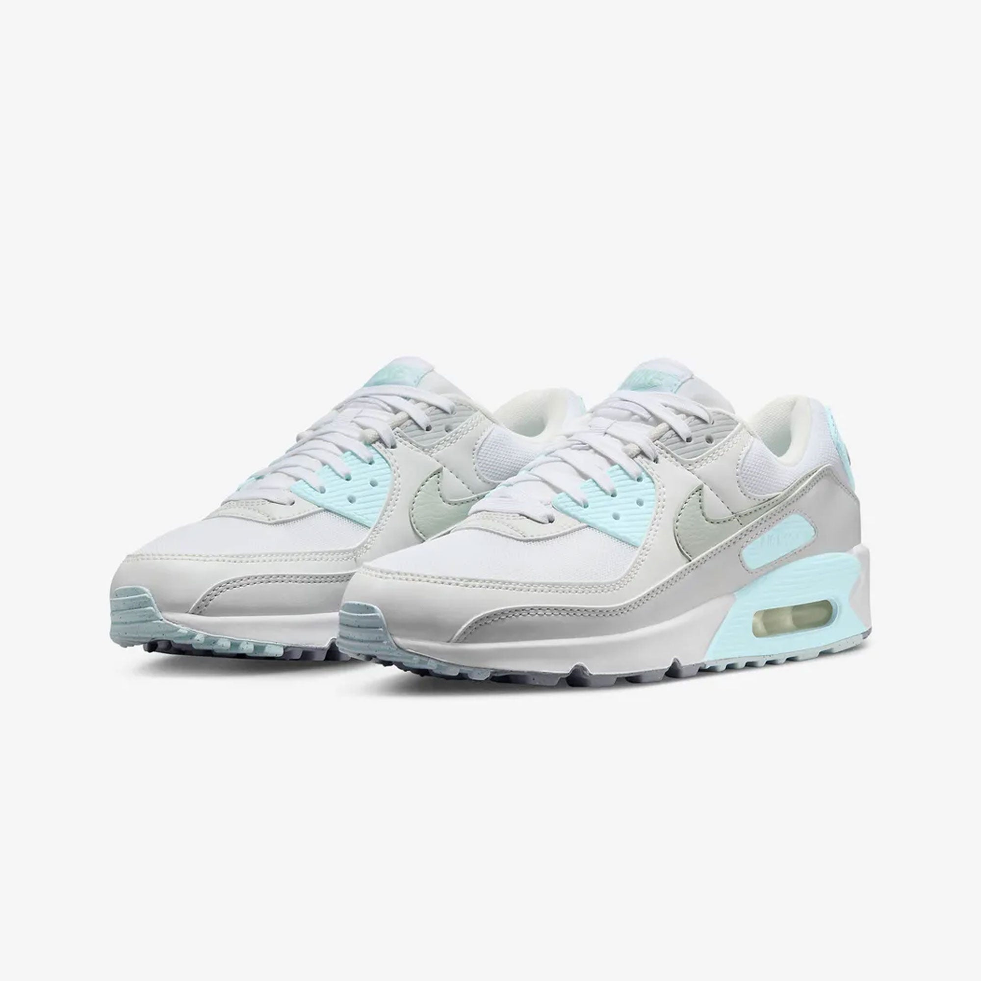 NIKE | AIR MAX 90 { WHITE/LIGHT SILVER-GLACIER BLUE
