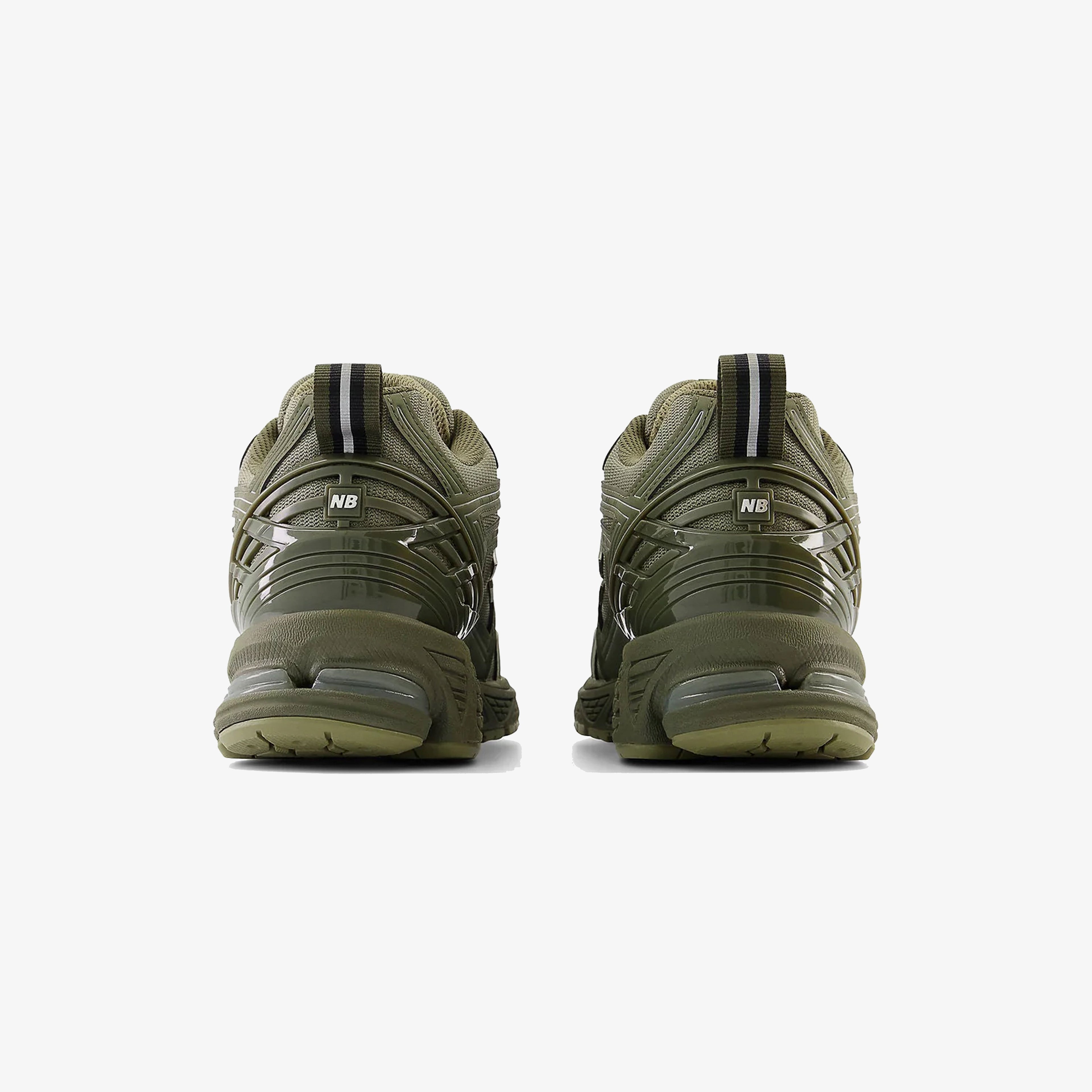 New Balance | 1906R { DARK MOSS