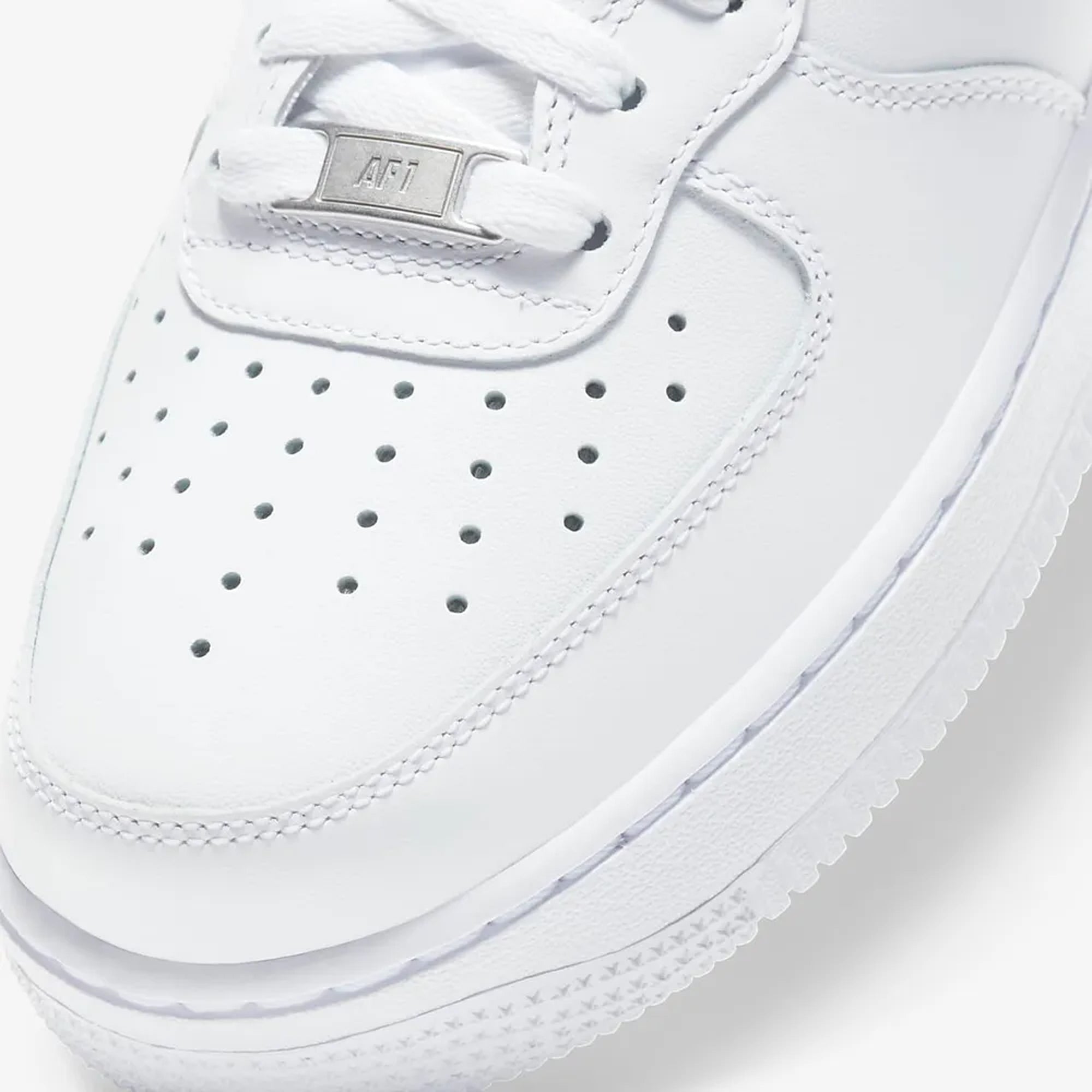 Nike | AIR FORCE 1 07 MID  { WHITE/WHITE-WHITE