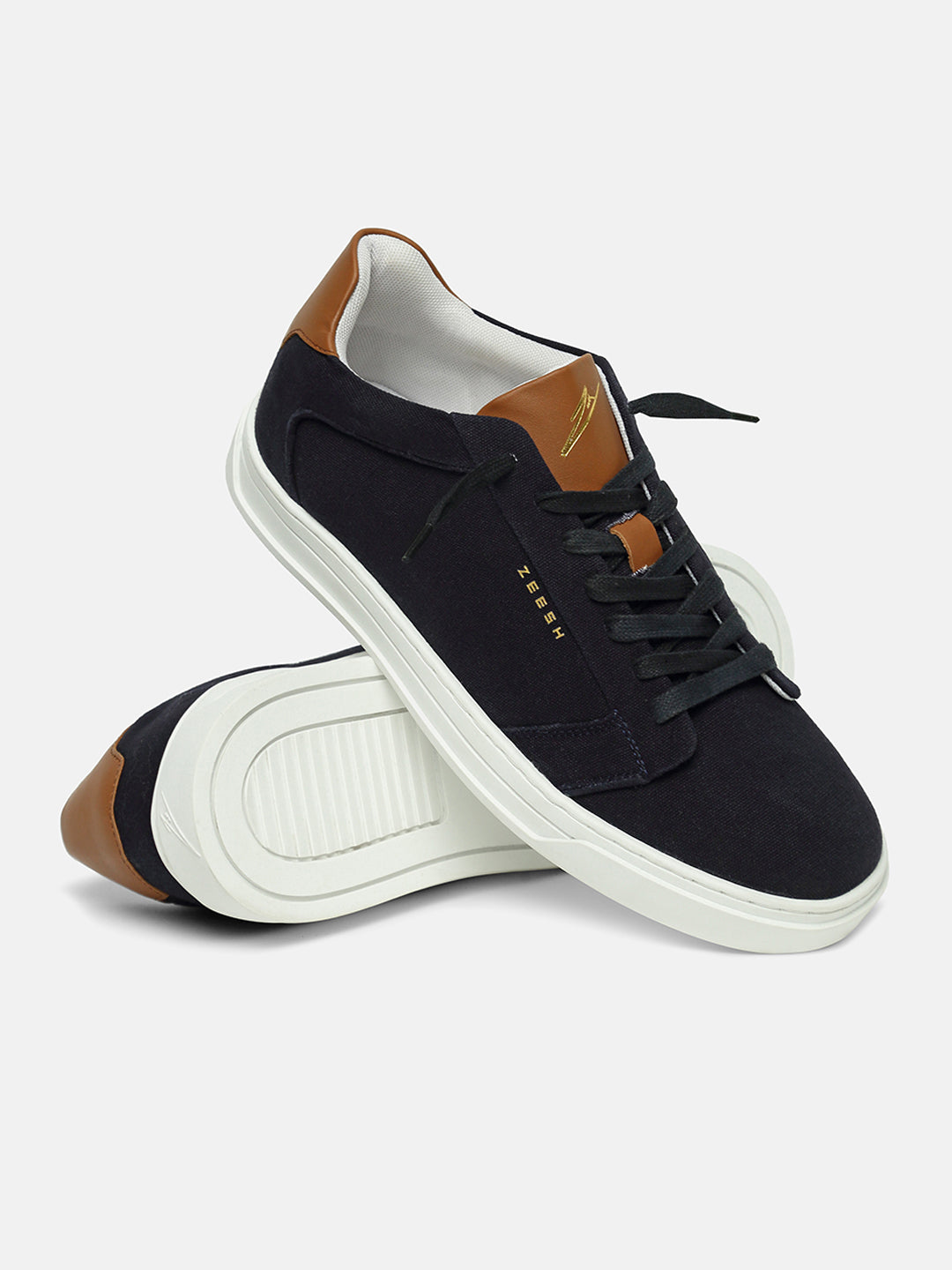 ZEESH Denim Hide Blue sneakers: bold navy denim, refined leather accents & everyday comfort. ZEESH redefines urban casual with timeless elegance.