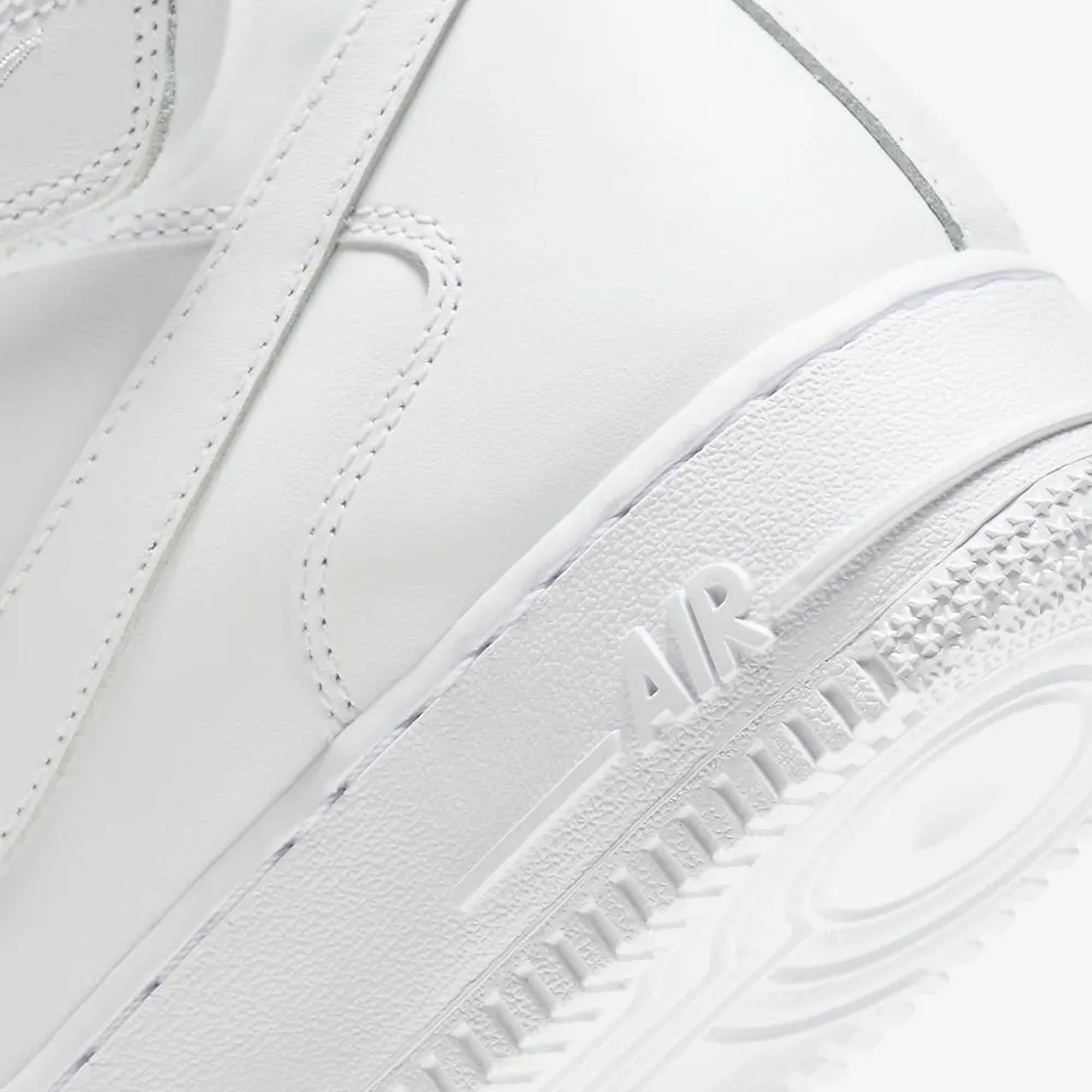 Nike | AIR FORCE 1 07 MID  { WHITE/WHITE-WHITE