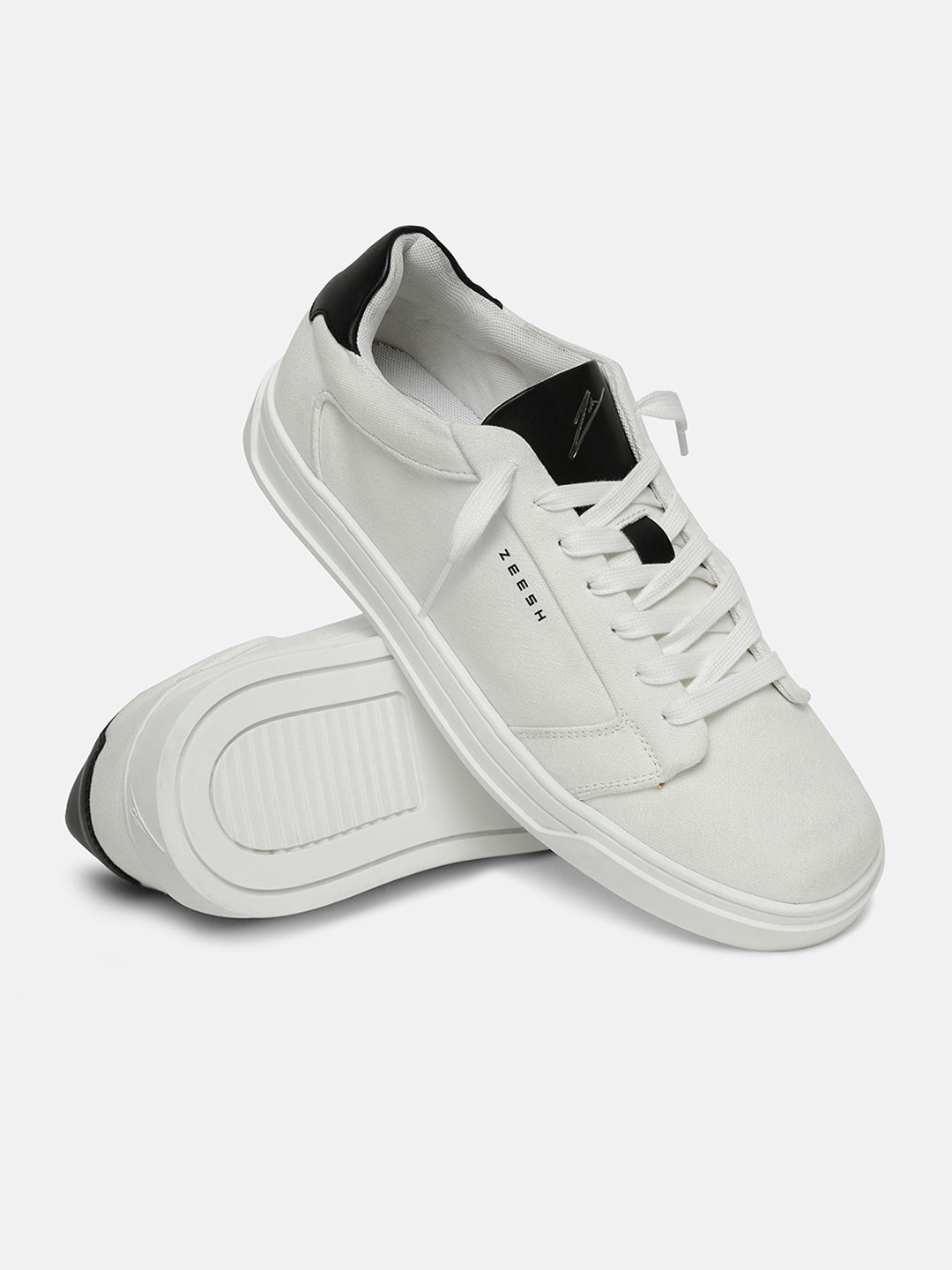 ZEESH Chalk Line sneakers – clean white denim with black leather accents, orthopaedic insole & durable TPR sole. Minimalism redefined.