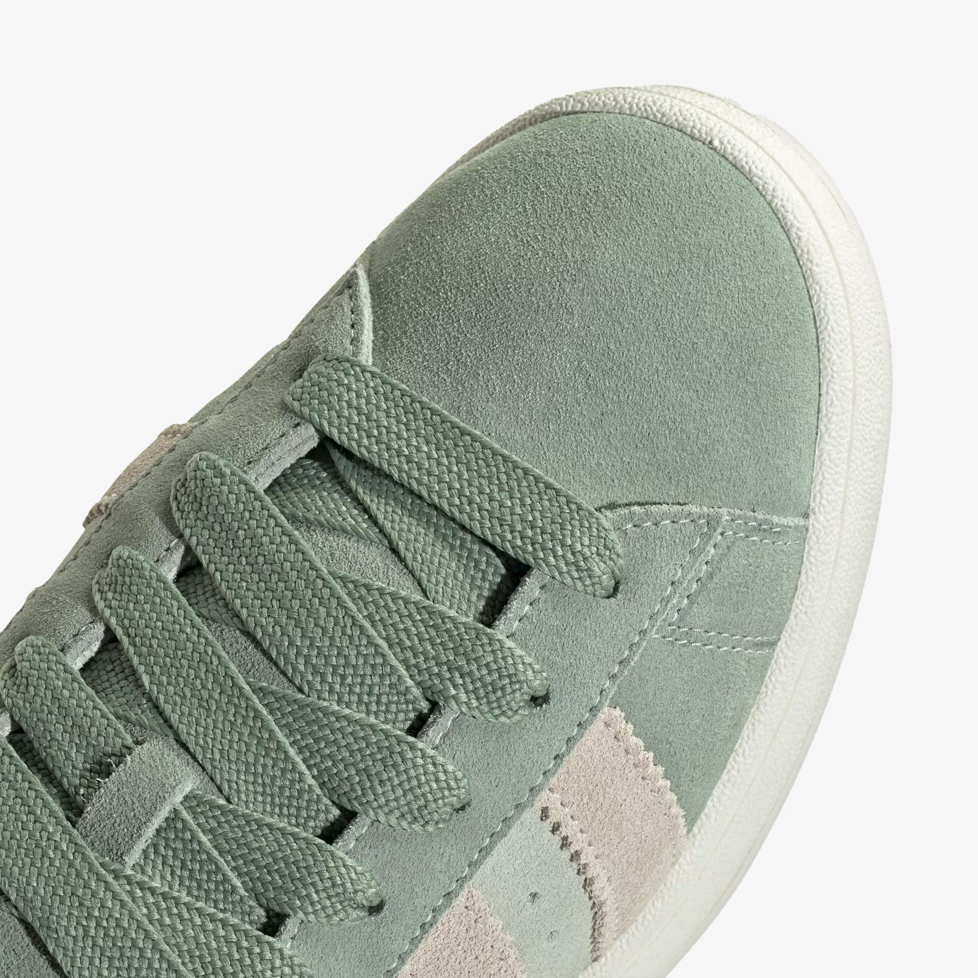 Adidas Originals | CAMPUS 00S { SILVER GREEN/OFF WHIITE/LINEN GREEN