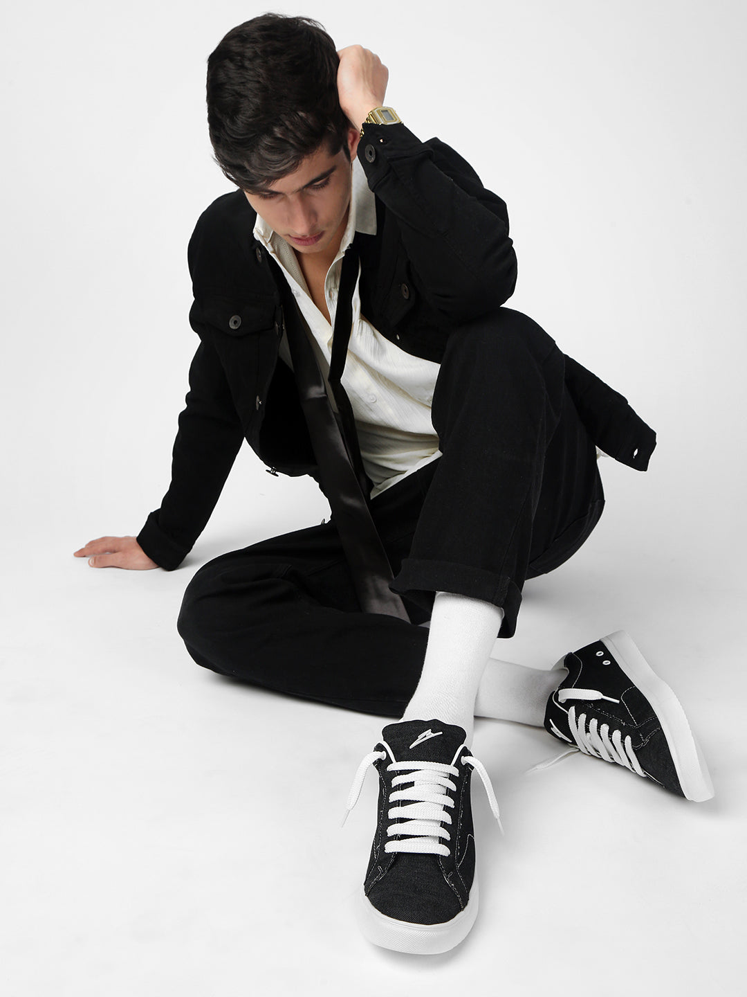 BLACK THREAD - Black Denim Sneakers