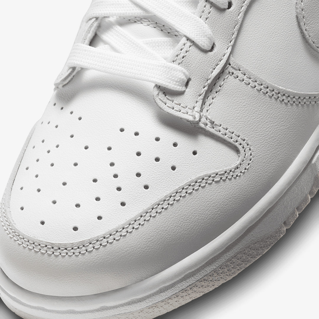 Nike | DUNK LOW  { WHITE/PHOTON DUST-WHITE