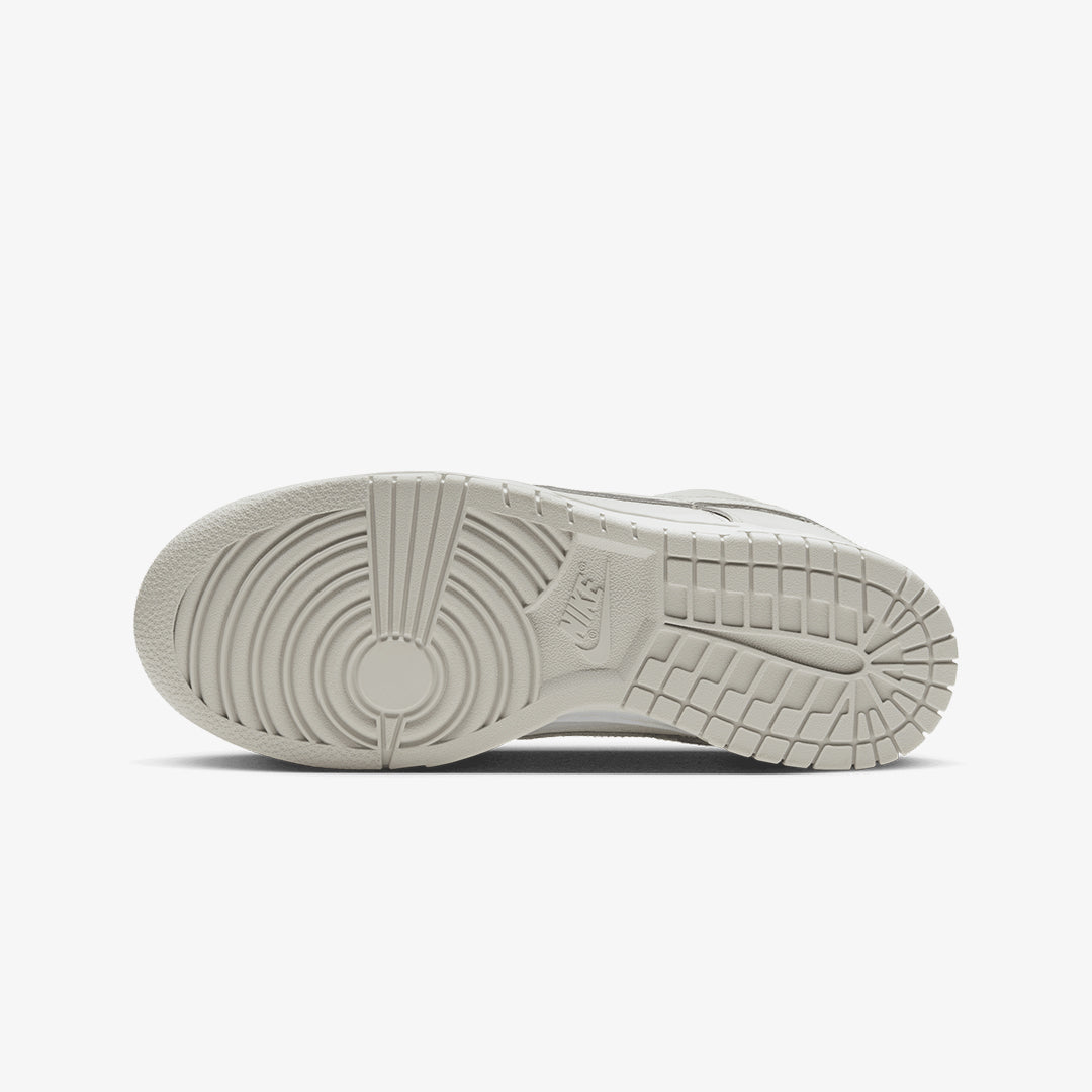 Nike | DUNK LOW  { WHITE/PHOTON DUST-WHITE